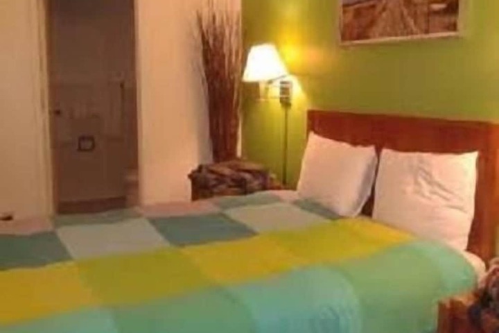 Room 3 of 6