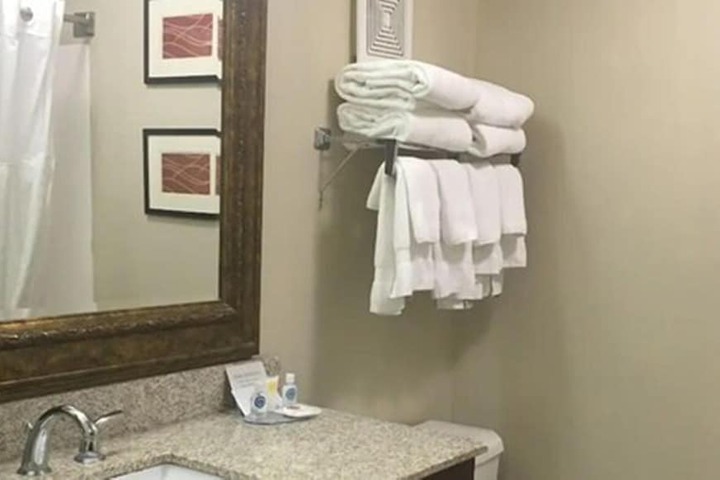Room 28 of 50