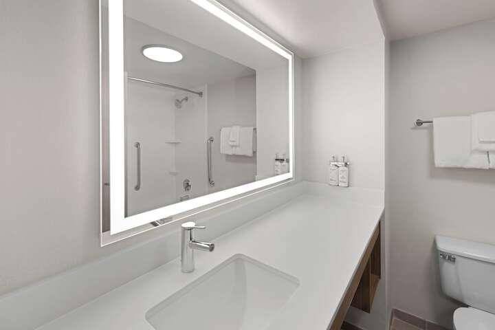 Holiday Inn Express Greenville by IHG