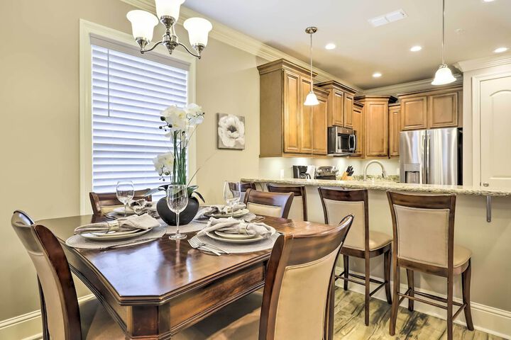 Diamondhead Condo - Marina Pool Access & Golfing!