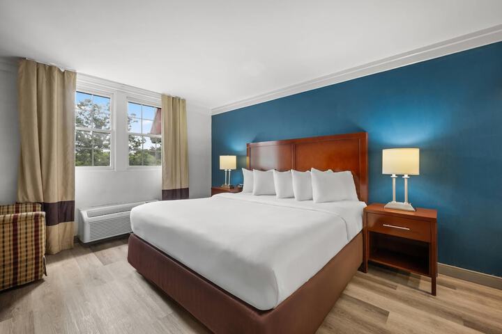 Comfort Suites Near Casinos Norwich-Uncasville CT