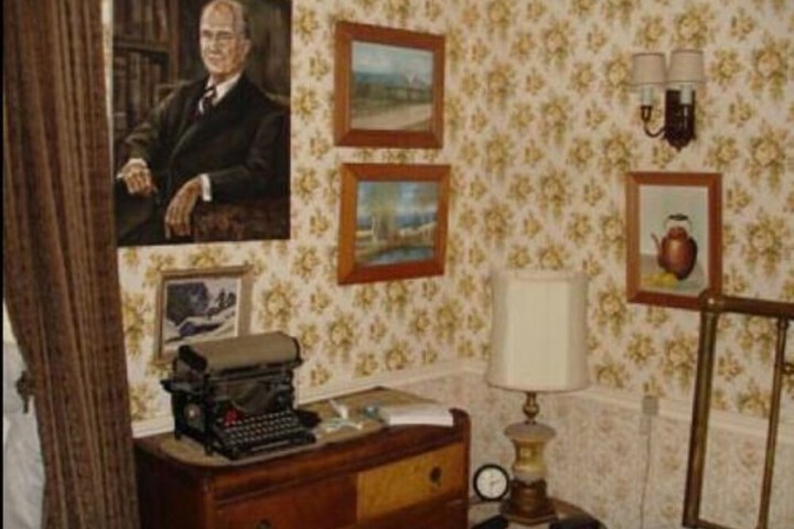 Room 15 of 44
