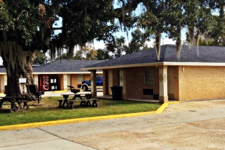 ECONOMY INN