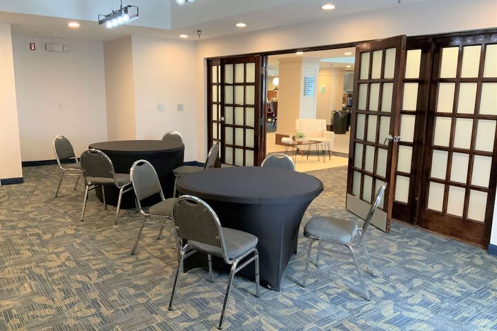 Business Center 64 of 64