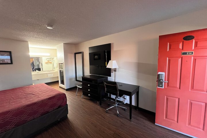 Room 21 of 30