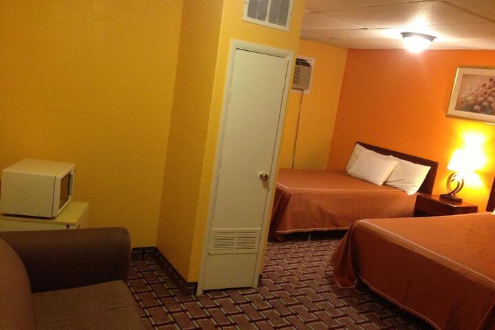 Room 31 of 40