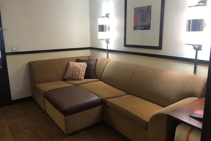 Room 16 of 22