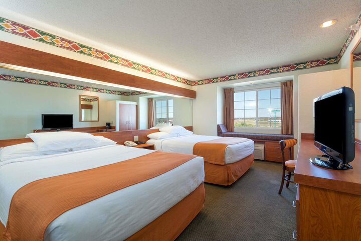 Room 14 of 22