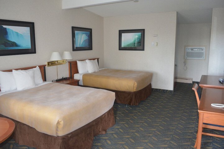 Room 17 of 53