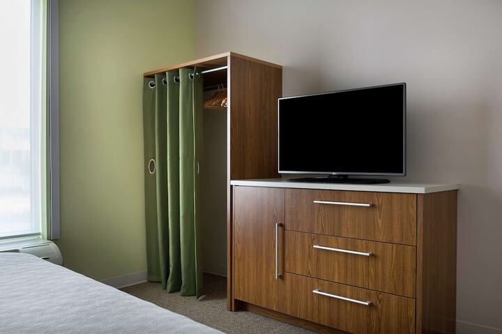 Room 9 of 29