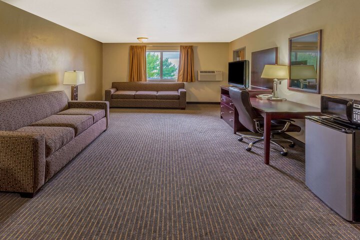 Room 14 of 30