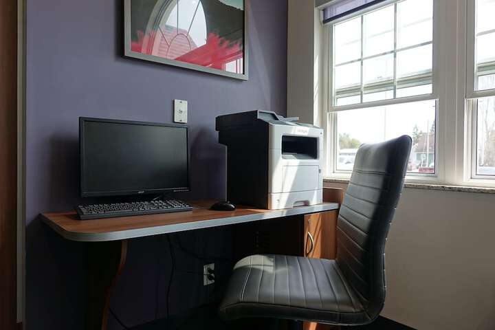 Business Center 41 of 42