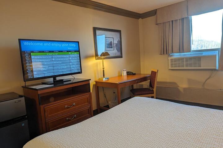 Nomad Hotel and Suites