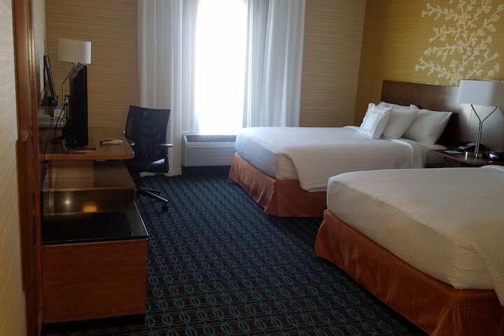 Room 11 of 34