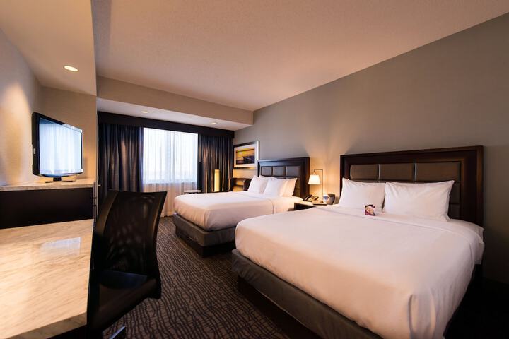 Crowne Plaza Springfield by IHG