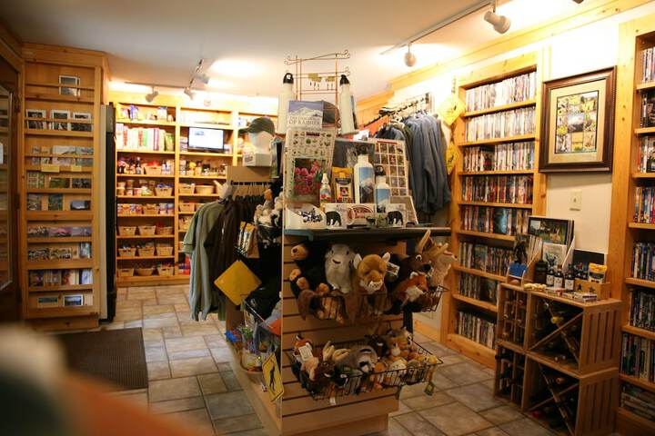 Gift Shop 30 of 31