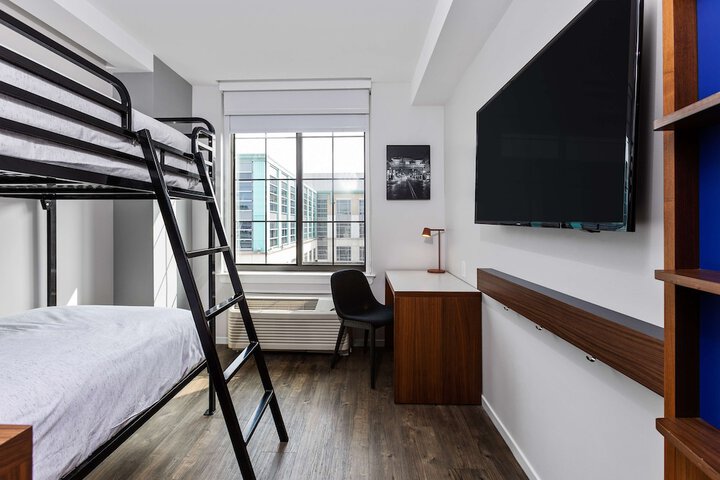 Room 13 of 43