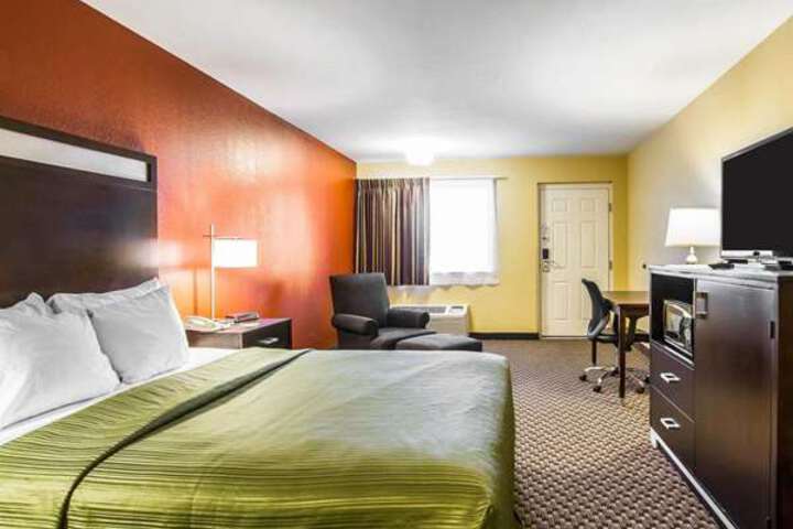 Room 43 of 120