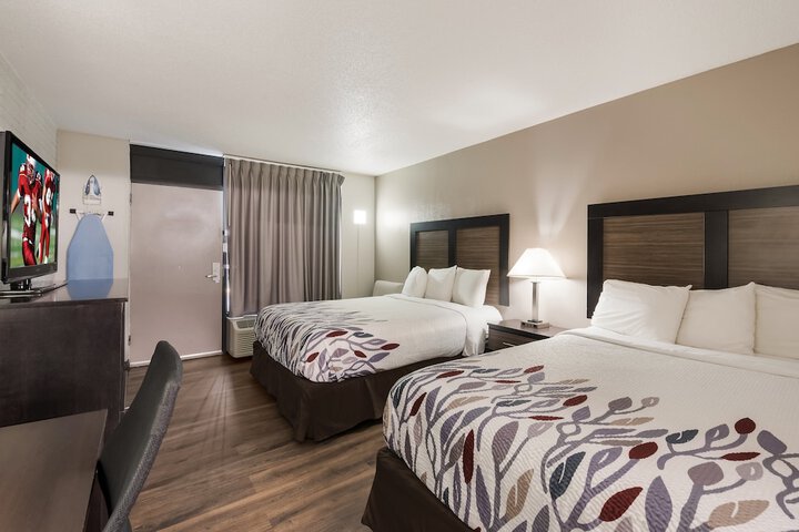 Red Roof Inn Lenoir