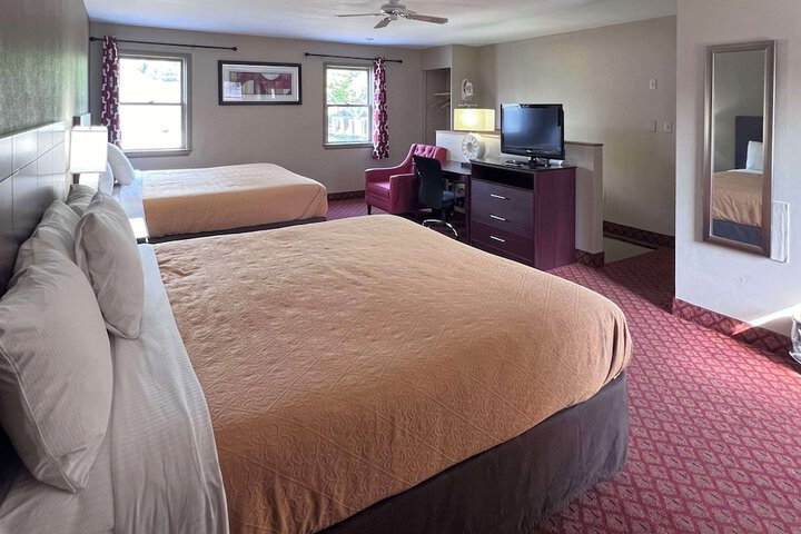 Room 30 of 68