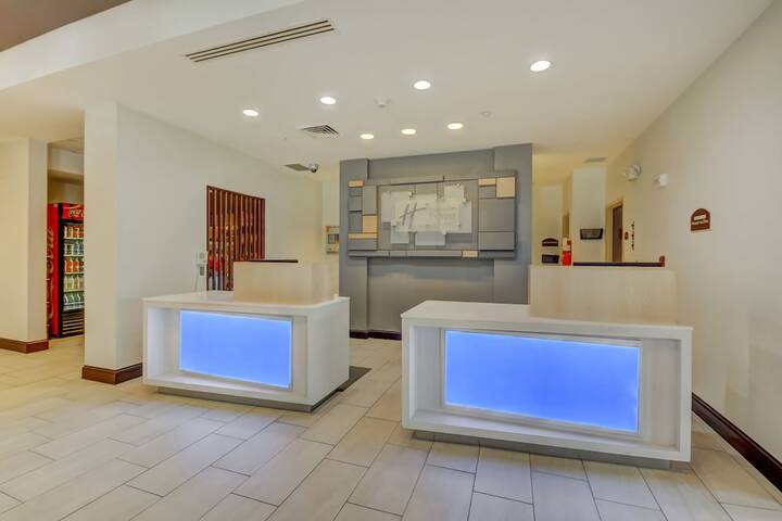Hotel 4 of 55