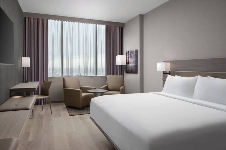 Room 21 of 61