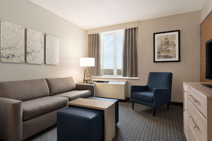 Room 21 of 48