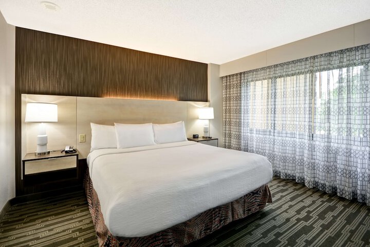 Room 21 of 66