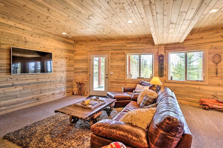 Jefferson Cabin w / Fire Pit: Near Hiking Trails!
