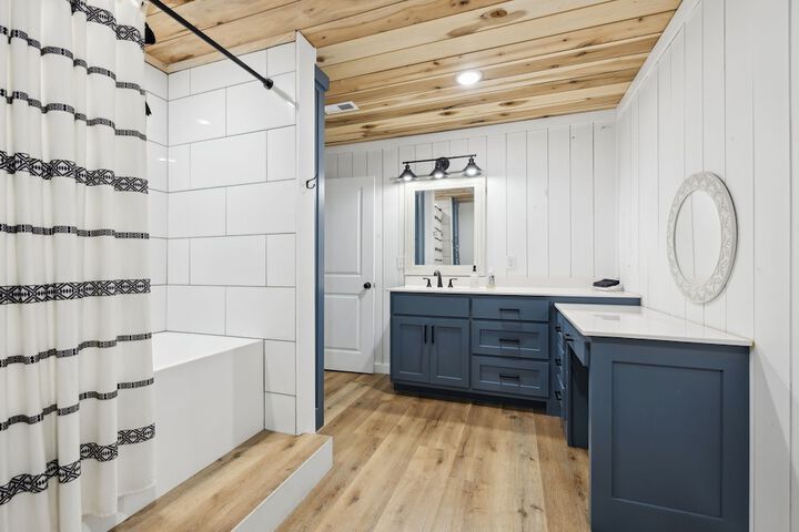 Fox Haven Retreat-modern Cabin-acres of Priv Land
