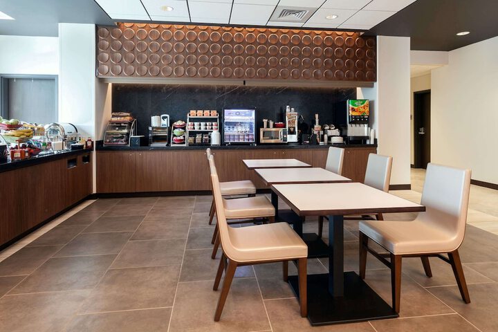 Wingate by Wyndham Altoona Downtown / Medical Center