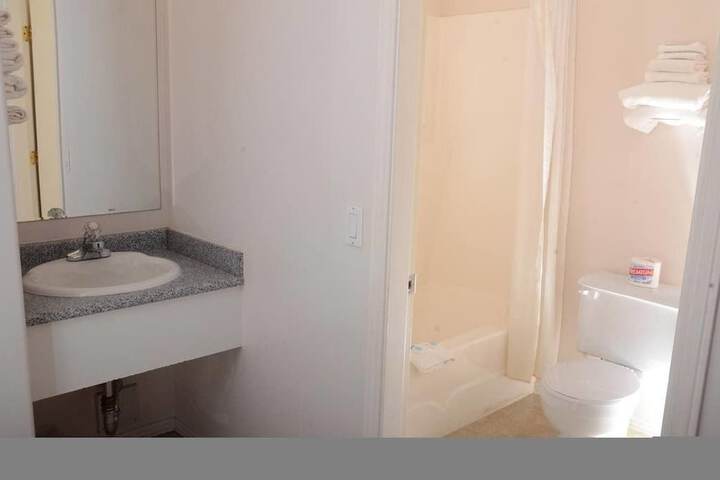 Room 15 of 38