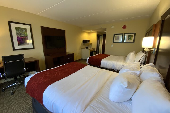 Room 46 of 95