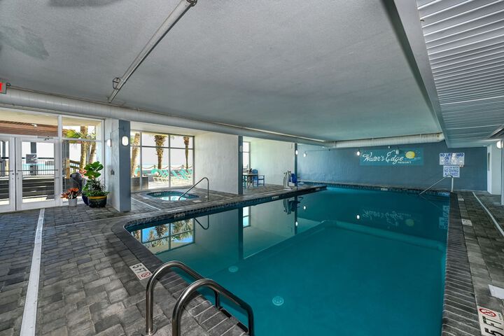 0401 Waters Edge Resort 3 Bedroom Condo by RedAwning