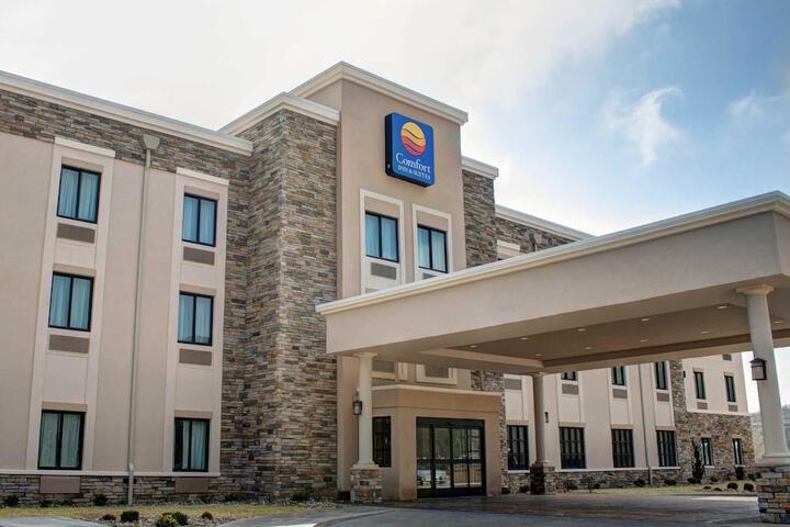 Hotel 2 of 39