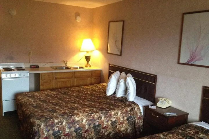 Travel Hotel & Suites