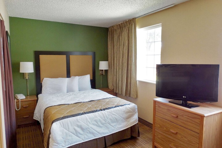 Room 19 of 32