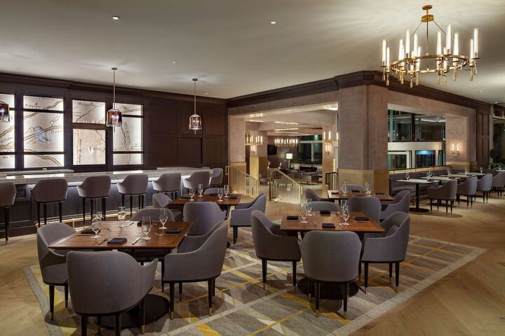 The Marquette Hotel Curio Collection by Hilton