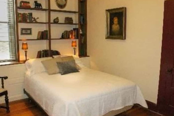 Room 2 of 14