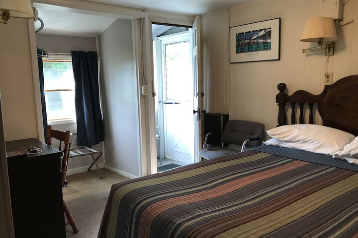 Chamber Lane Motel