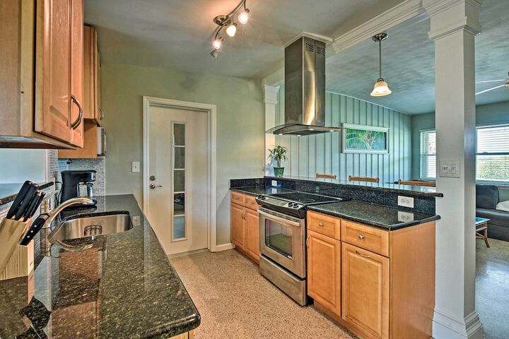 Charming Port Orange Home - Walk to Beach!