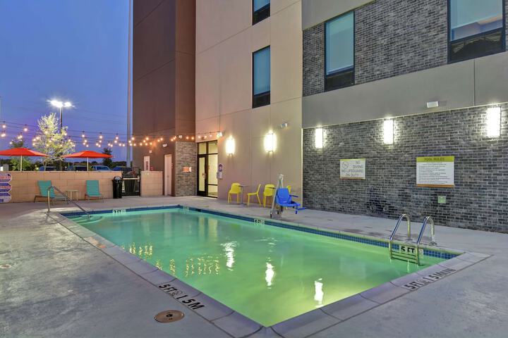 Pool 6 of 44