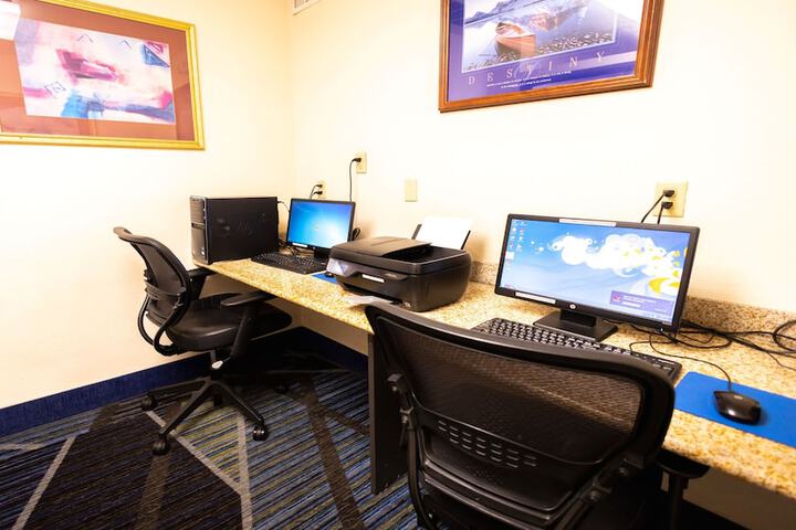 Business Center 150 of 150