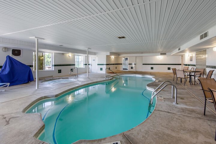 Pool 4 of 38
