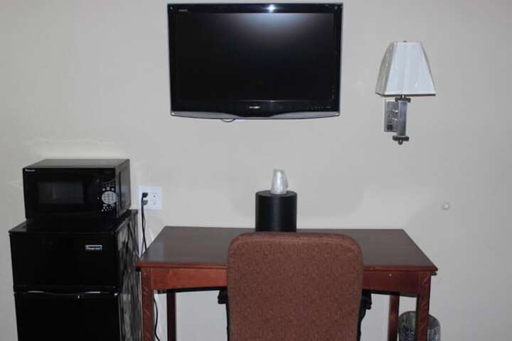 Travel Inn by OYO Omaha