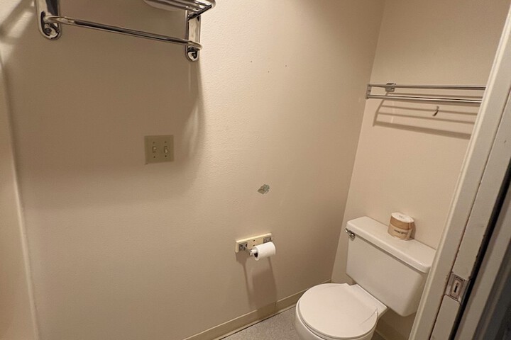 Room 17 of 26