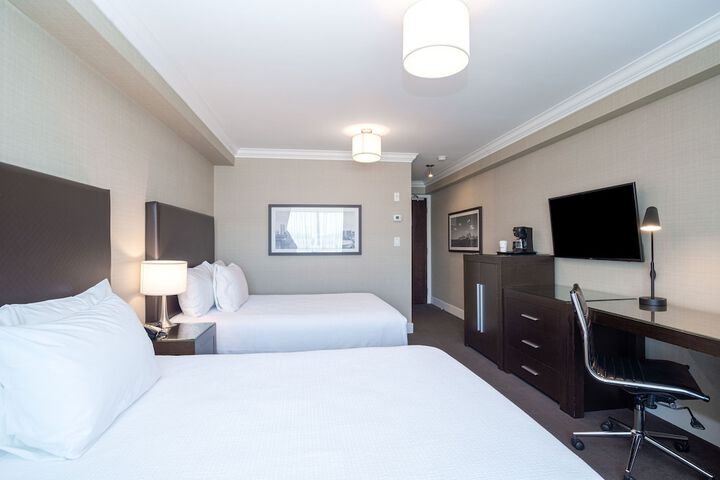 Sandman Hotel Oakville