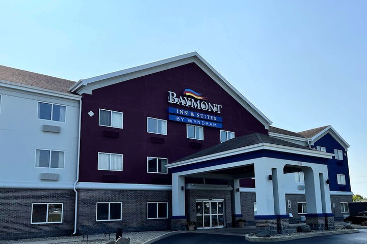 Hotel 2 of 52
