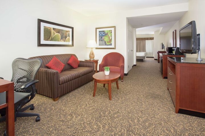 Room 18 of 42