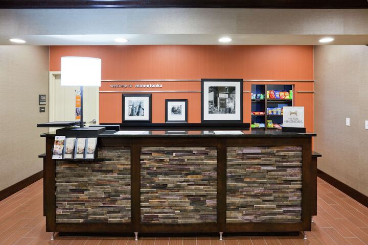 Hampton Inn & Suites Minneapolis West / Minnetonka